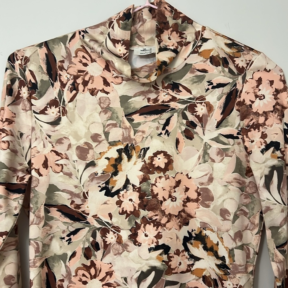 Aritzia Wilfred Cheval Floral Mock Neck Top - Picture 2 of 8